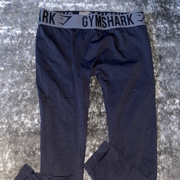 Cropped Gymshark leggings - Picture 1 of 2